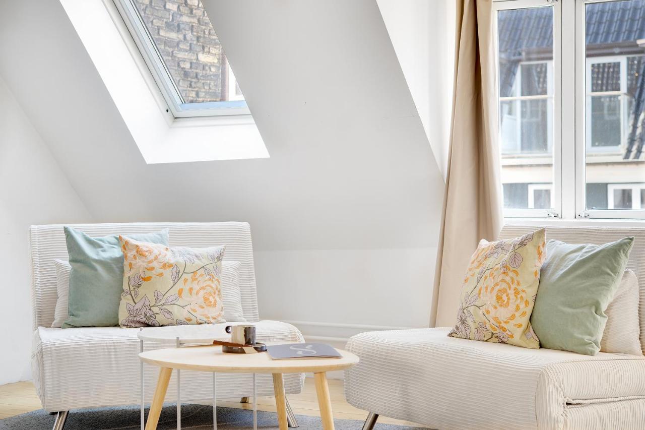 Sanders Main - Endearing Two-Bedroom Duplex Apartment With A Balcony Next To Magical Nyhavn Копенхаген Екстериор снимка