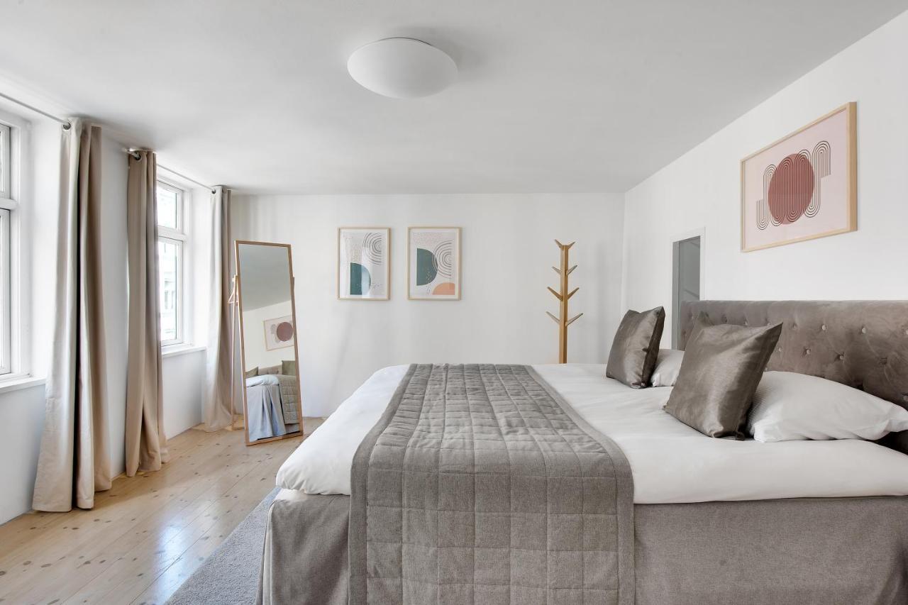 Sanders Main - Endearing Two-Bedroom Duplex Apartment With A Balcony Next To Magical Nyhavn Копенхаген Екстериор снимка